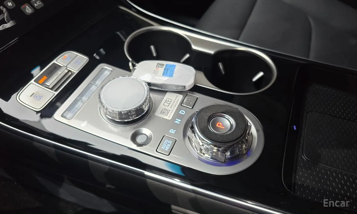 Фото 9 - Genesis GV70