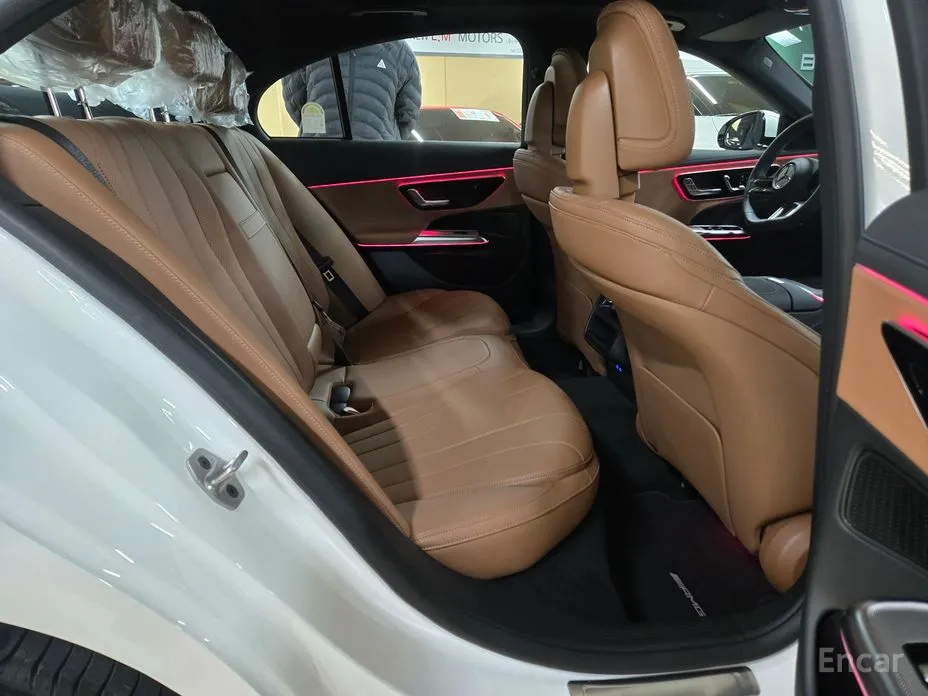 Фото 8 - Mercedes-Benz E-Class