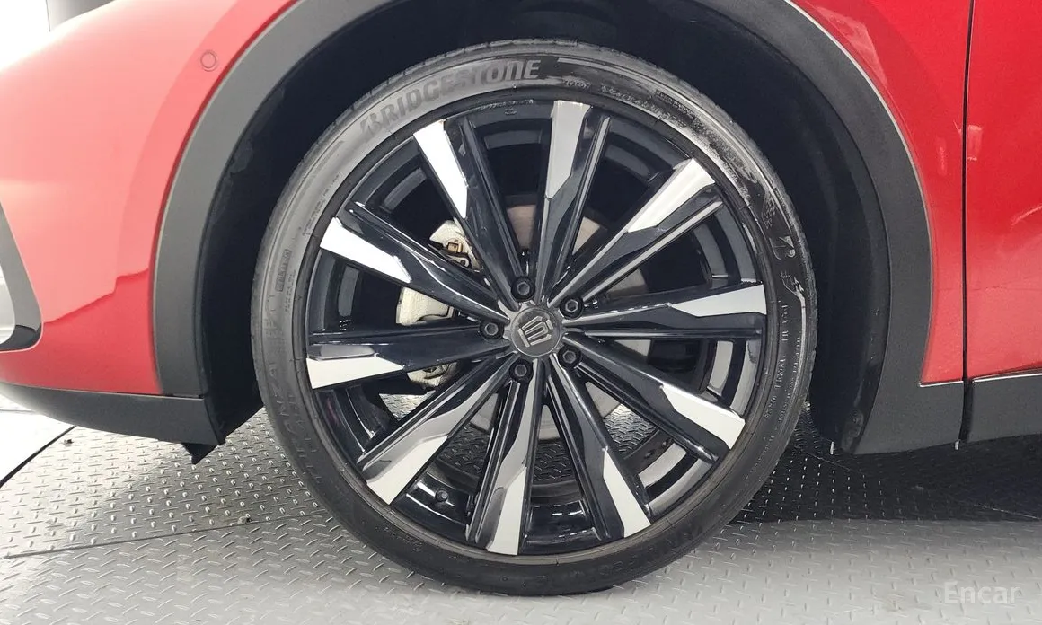 Фото 5 - Toyota Crown