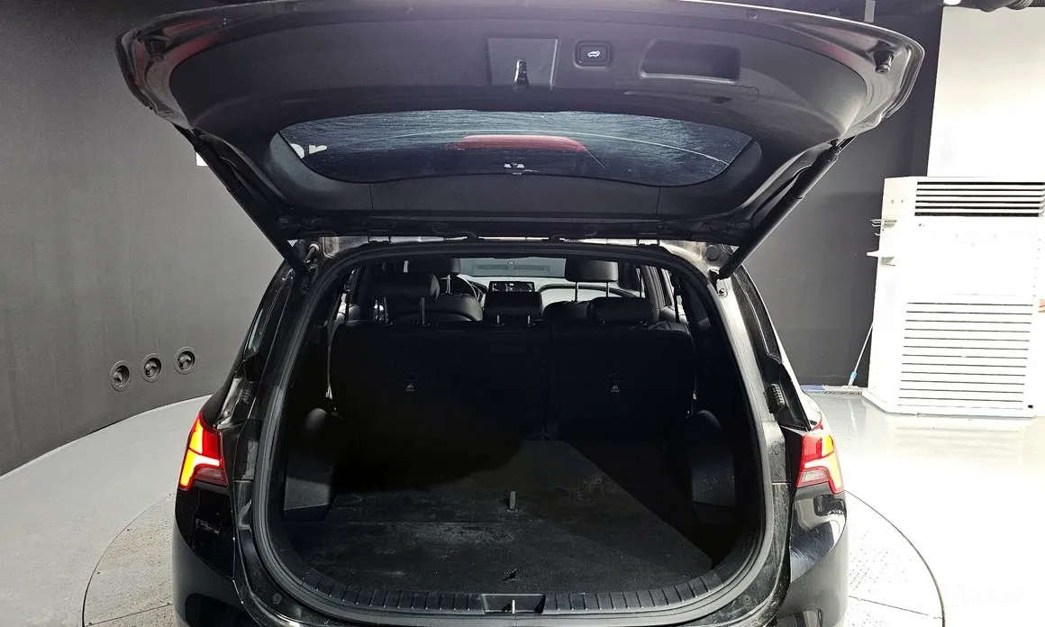 Фото 20 - Hyundai Santa Fe