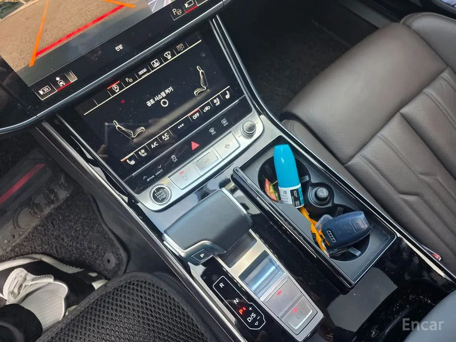 Фото 13 - Audi A8