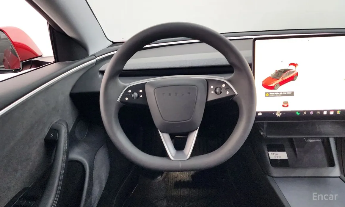 Фото 13 - Tesla Model 3