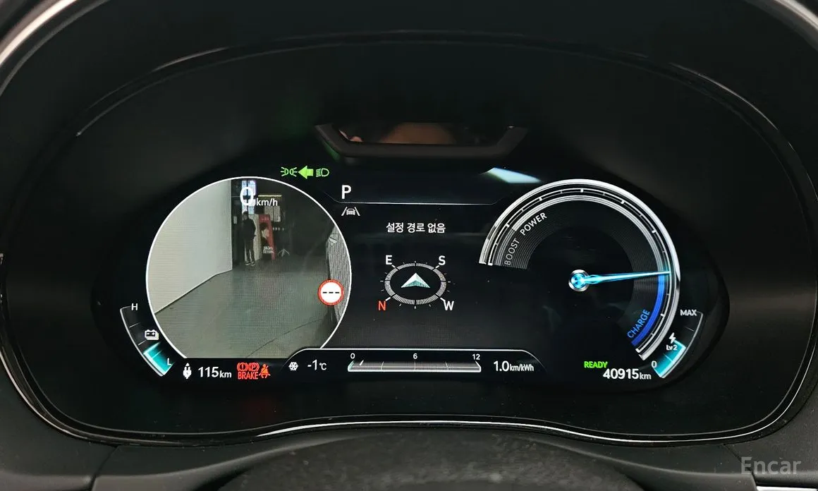 Фото 8 - Genesis GV70