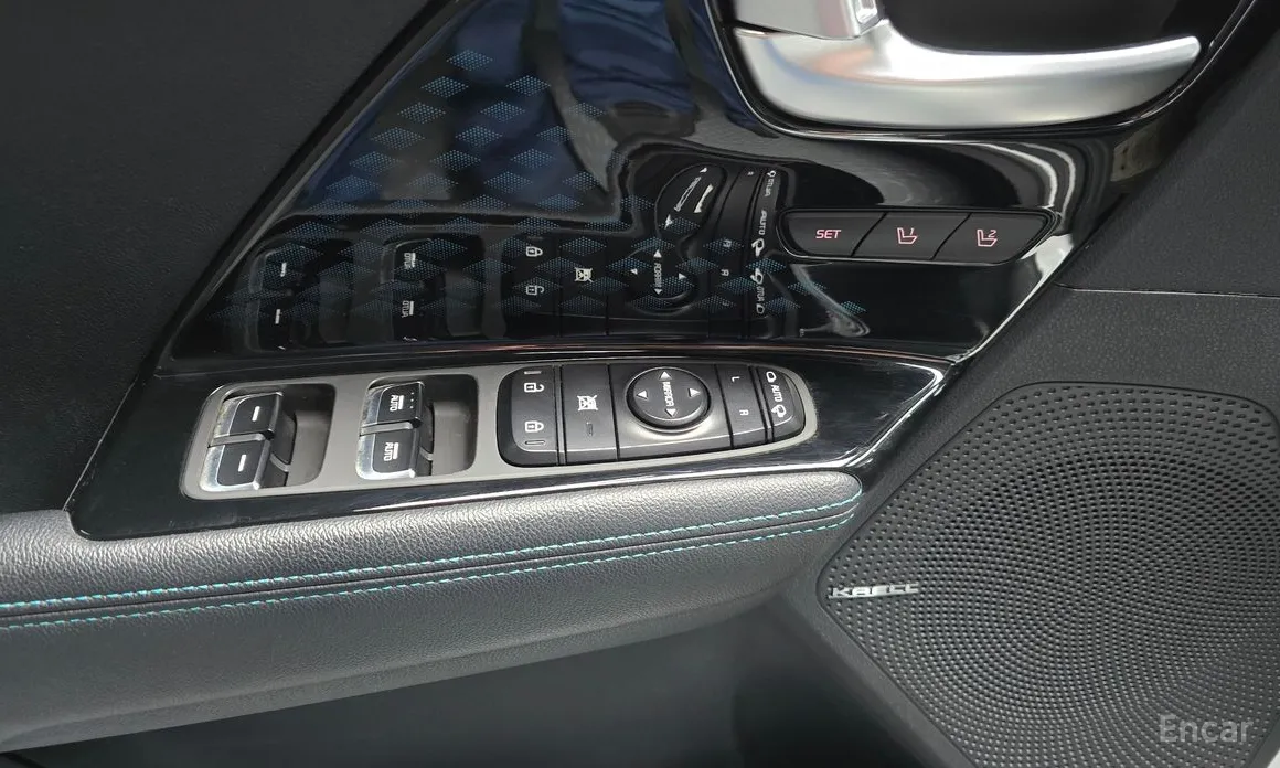 Фото 14 - Kia Niro