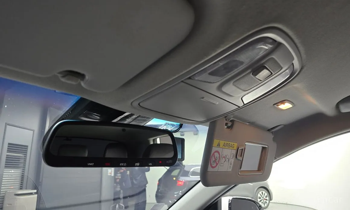 Фото 19 - Kia Niro