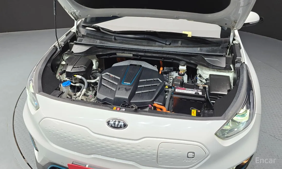 Фото 6 - Kia Niro