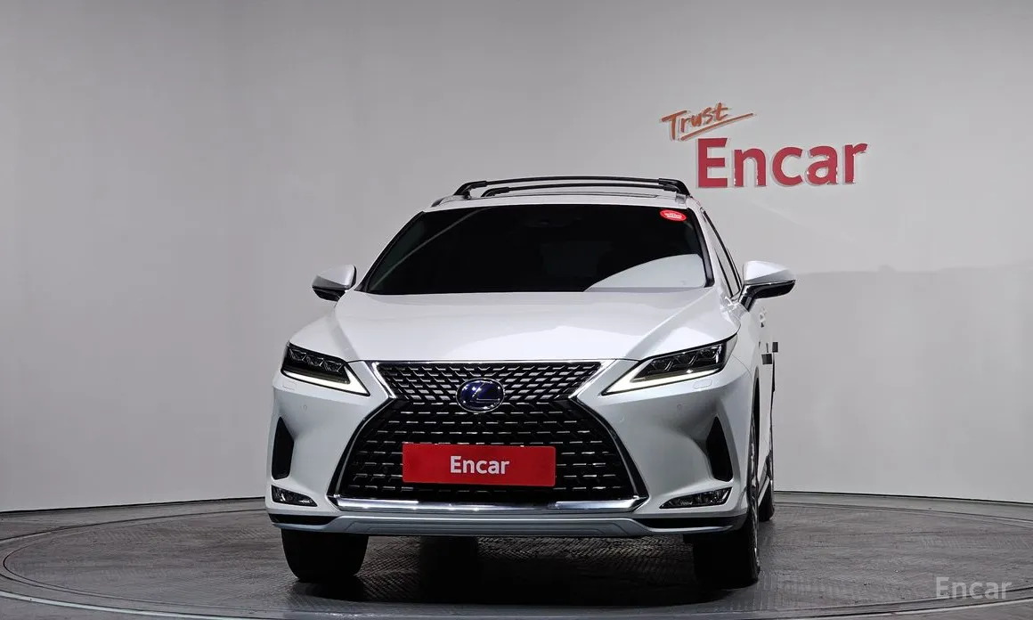 Фото 3 - Lexus RX