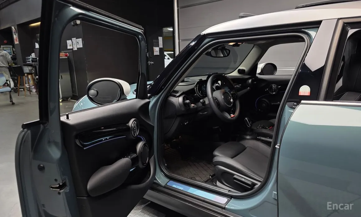 Фото 11 - Mini Cooper