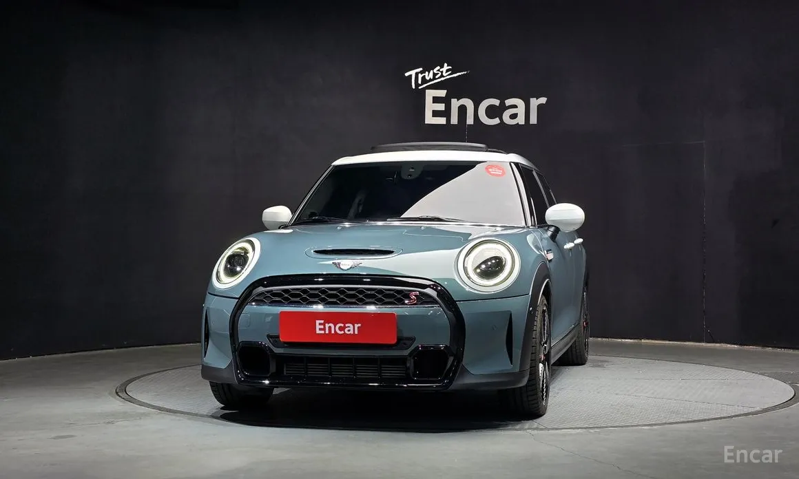 Фото 3 - Mini Cooper