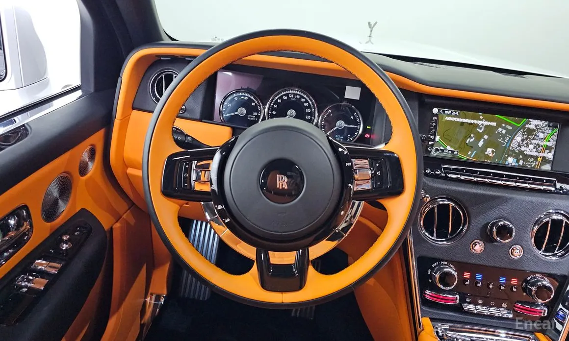 Фото 13 - Rolls-Royce Cullinan