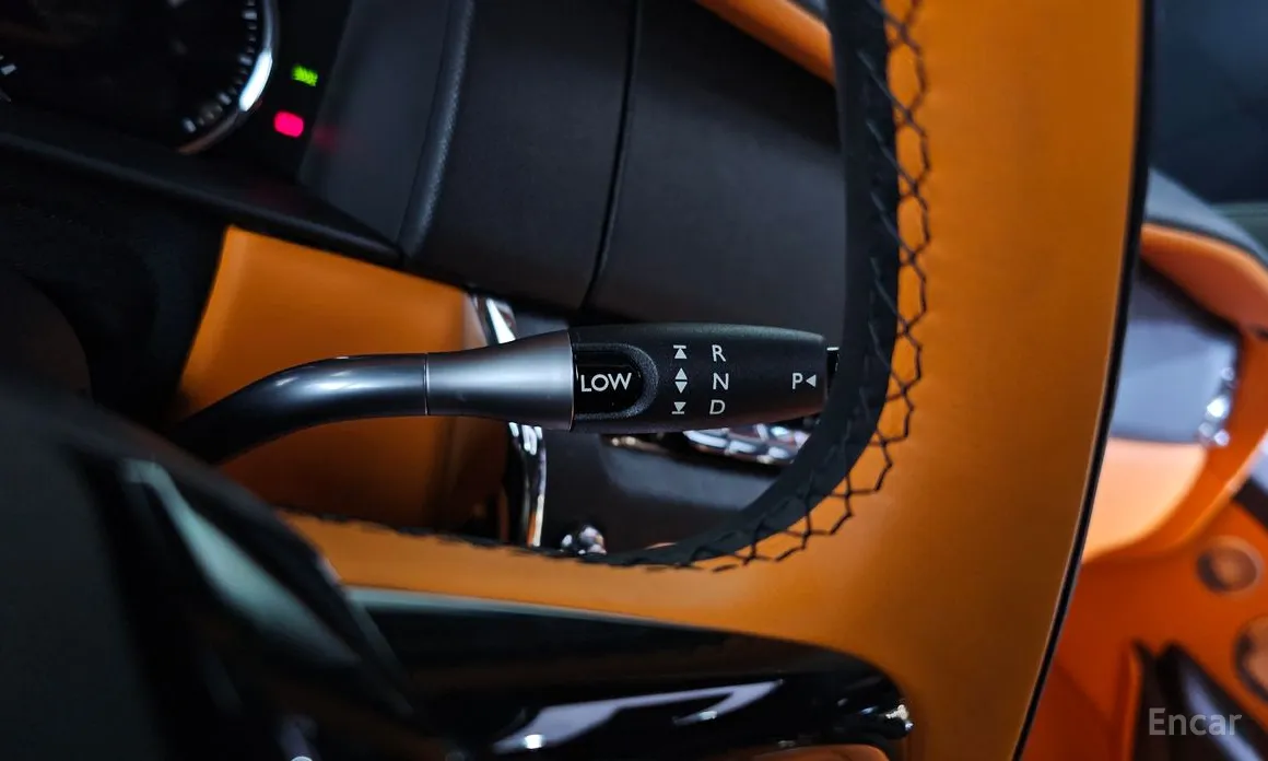 Фото 9 - Rolls-Royce Cullinan