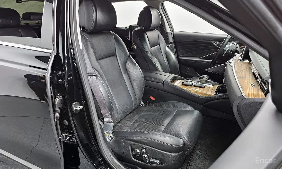 Фото 10 - Kia K9