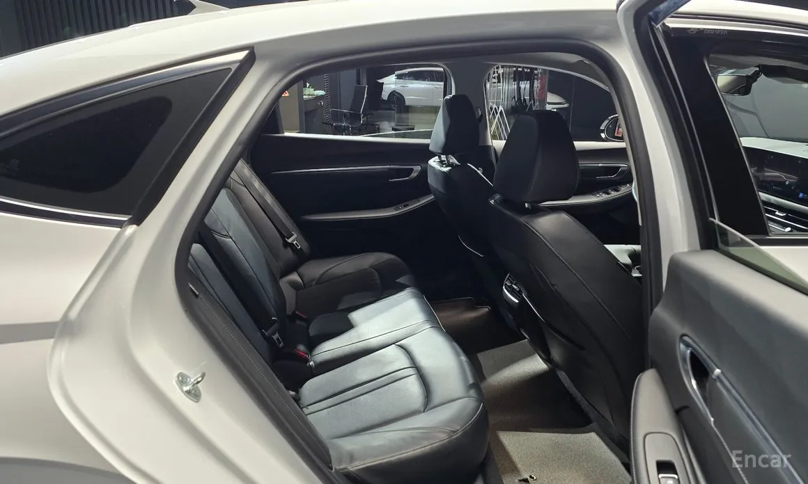 Фото 12 - Hyundai Sonata