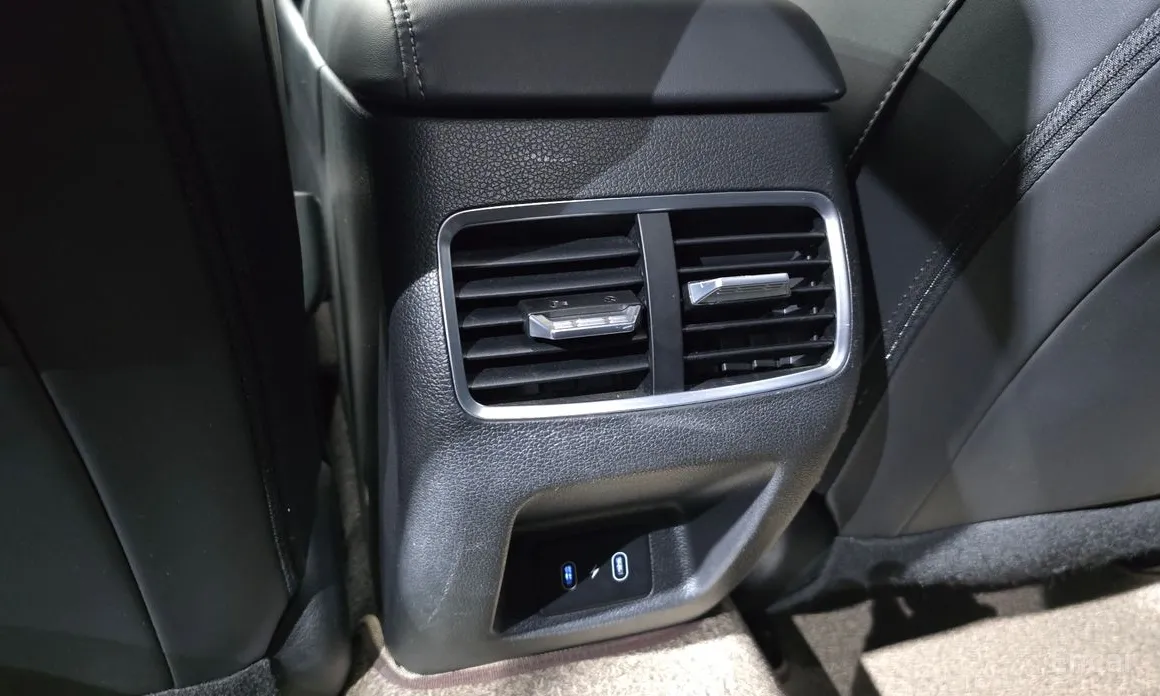 Фото 19 - Hyundai Sonata