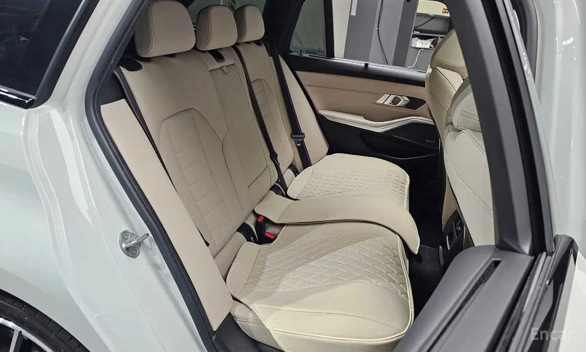 Фото 12 - BMW 3 Series