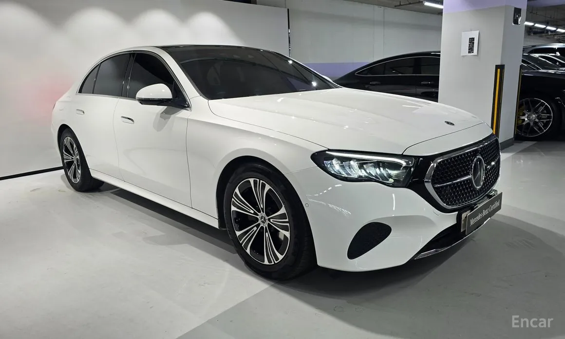 Фото 2 - Mercedes-Benz E-Class