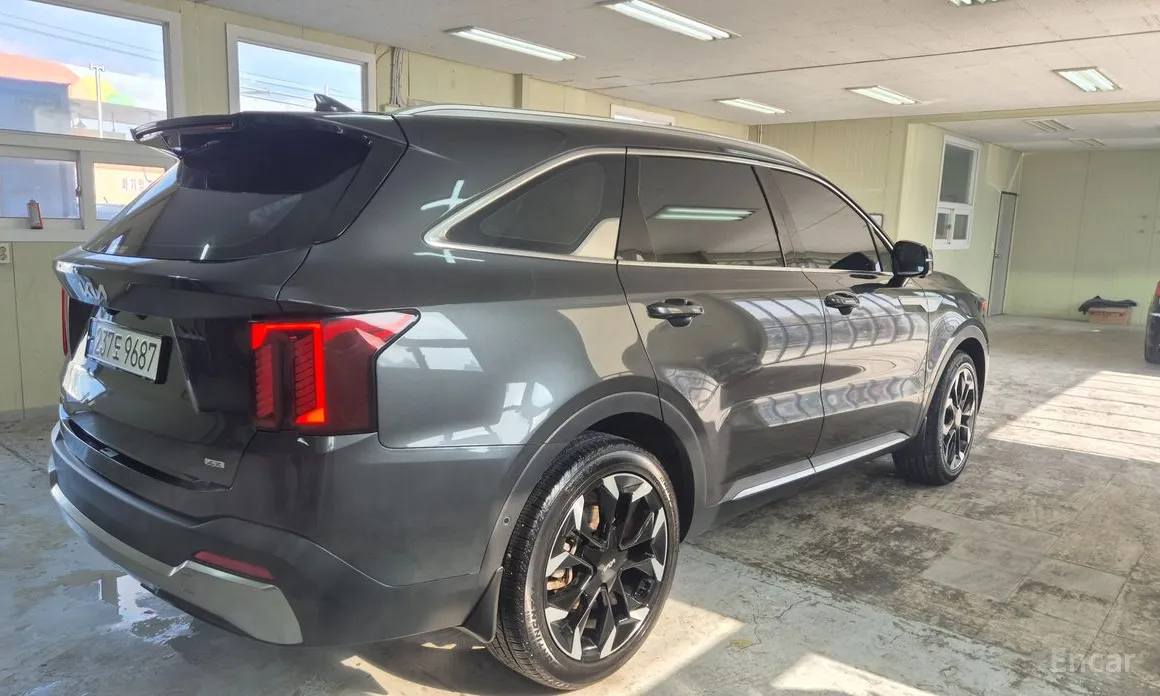 Фото 2 - Kia Sorento