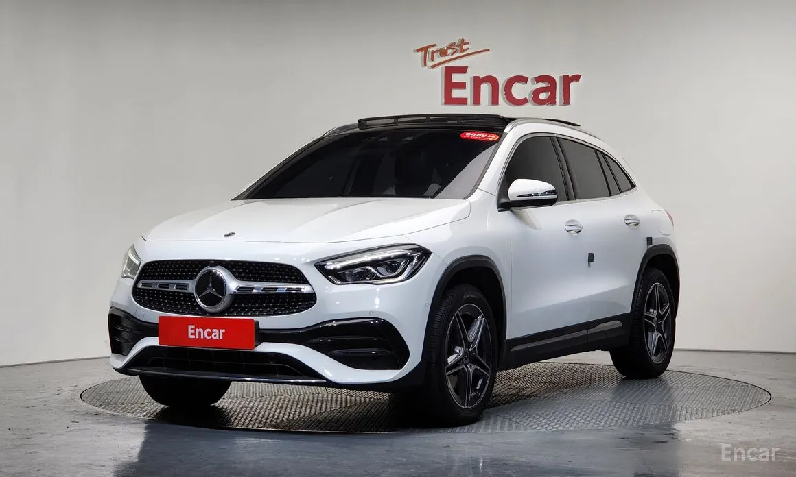 Фото 11 - Mercedes-Benz GLA-Class