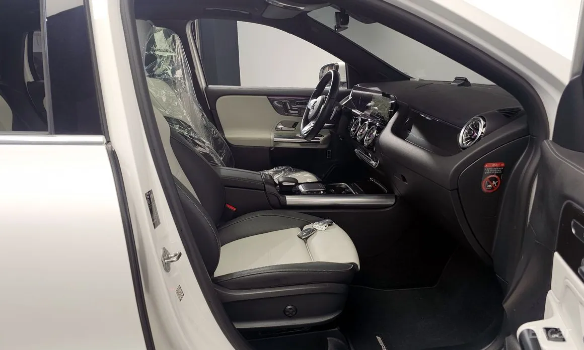 Фото 12 - Mercedes-Benz GLA-Class