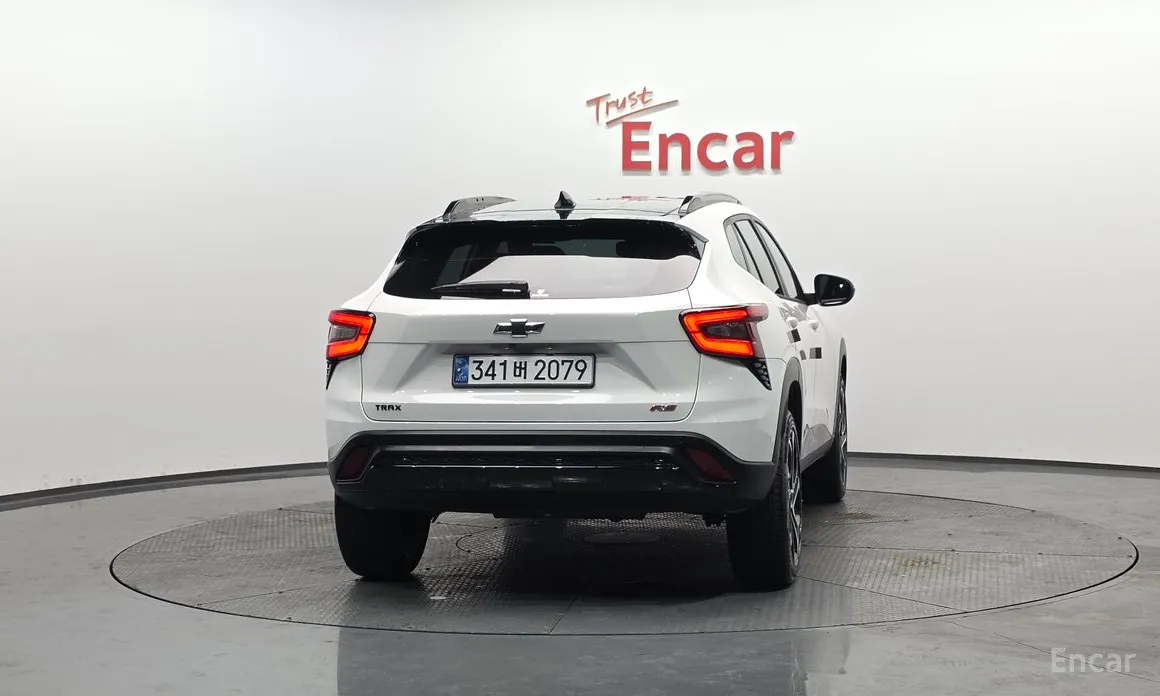 Фото 4 - Chevrolet Trax