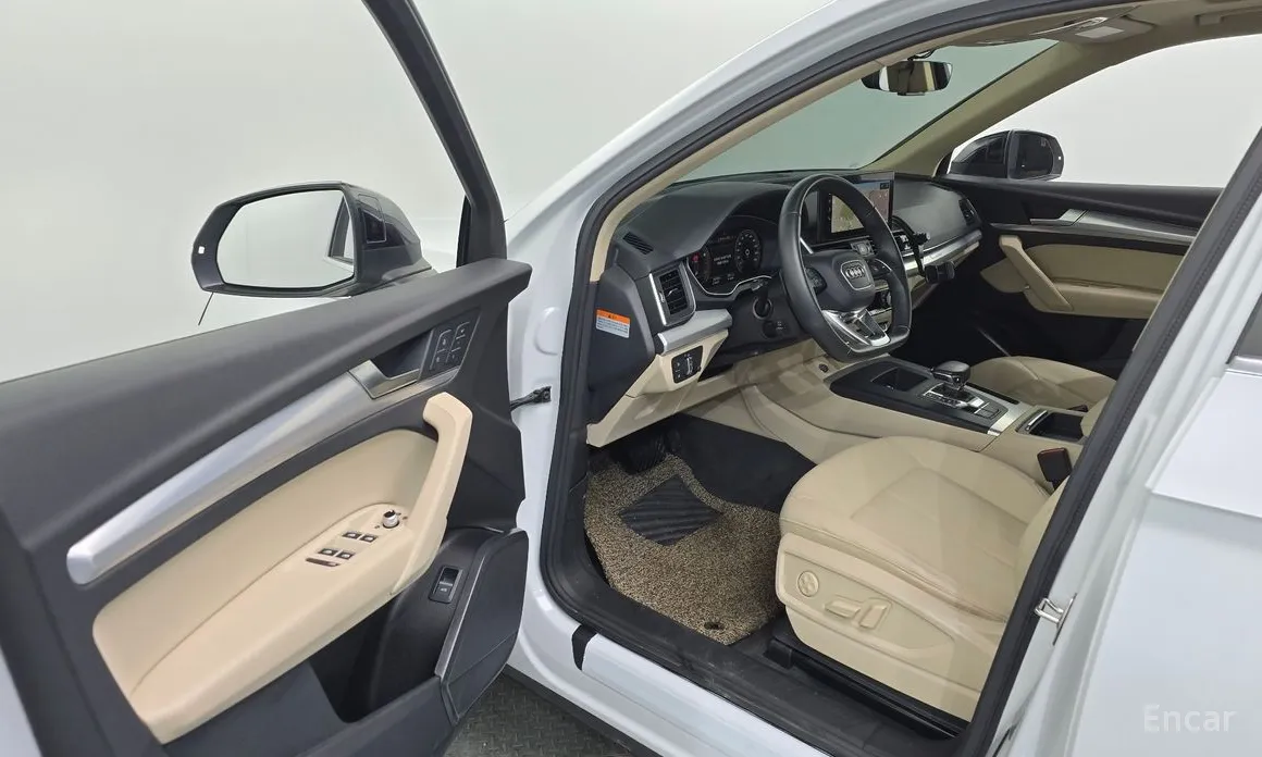 Фото 10 - Audi Q5