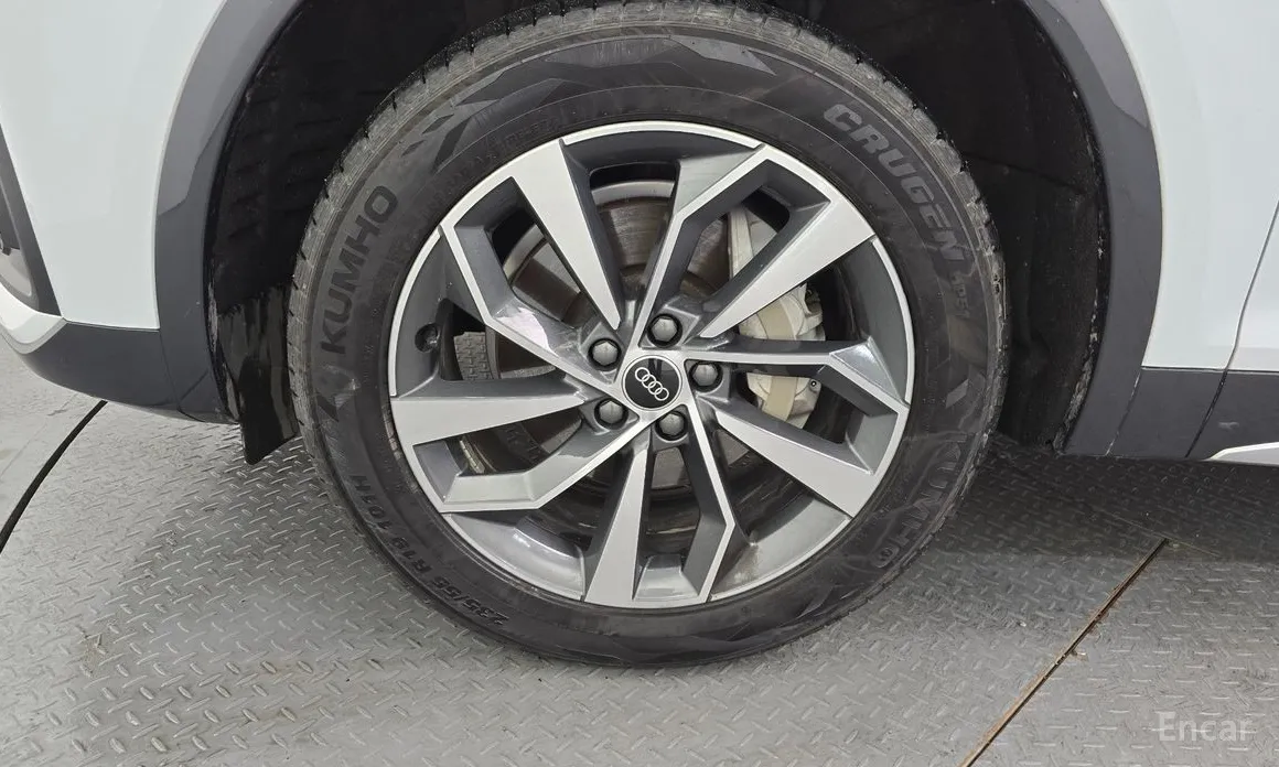 Фото 5 - Audi Q5