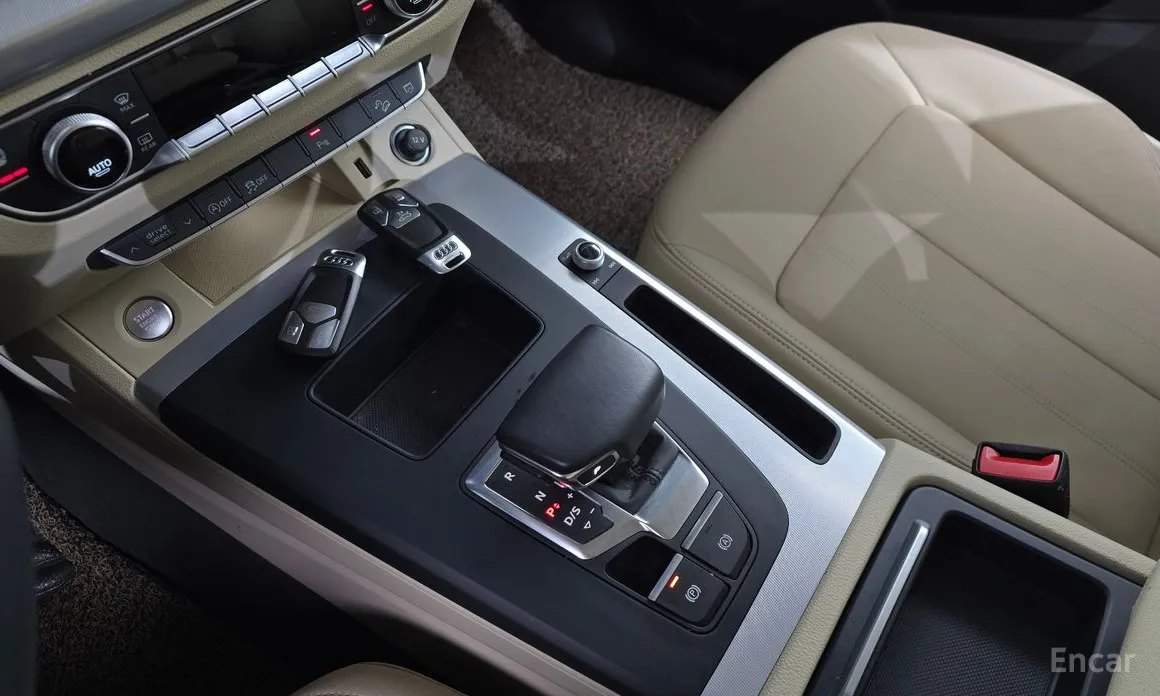 Фото 9 - Audi Q5