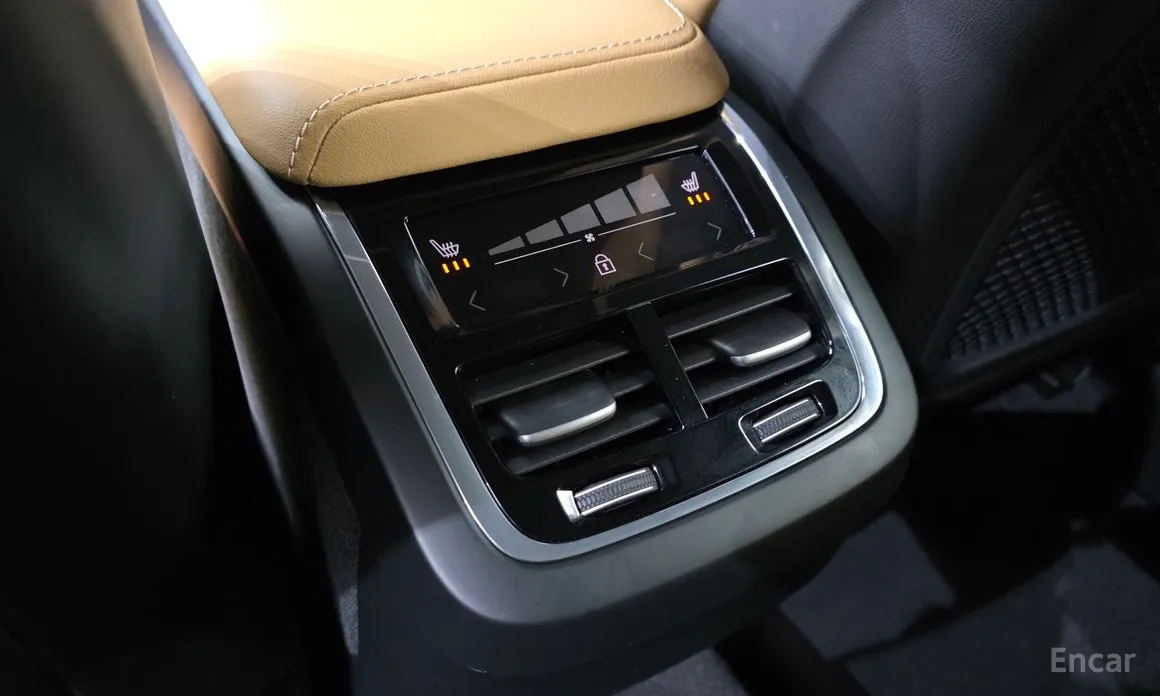 Фото 16 - Volvo XC60