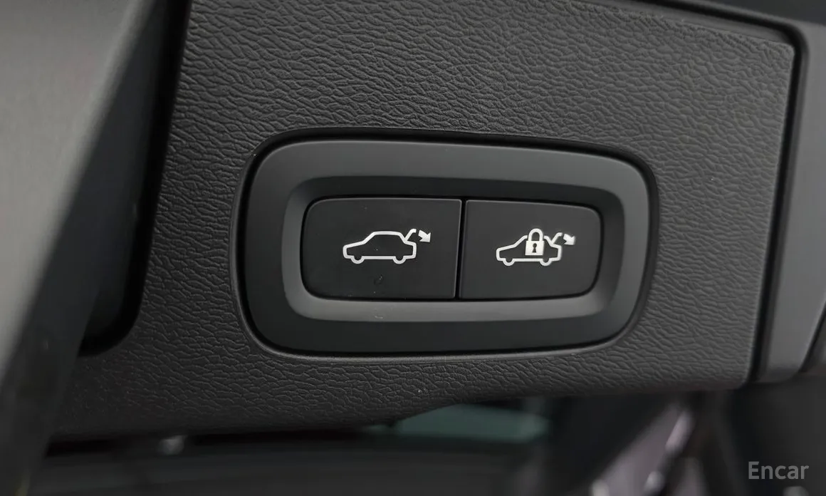 Фото 18 - Volvo XC60