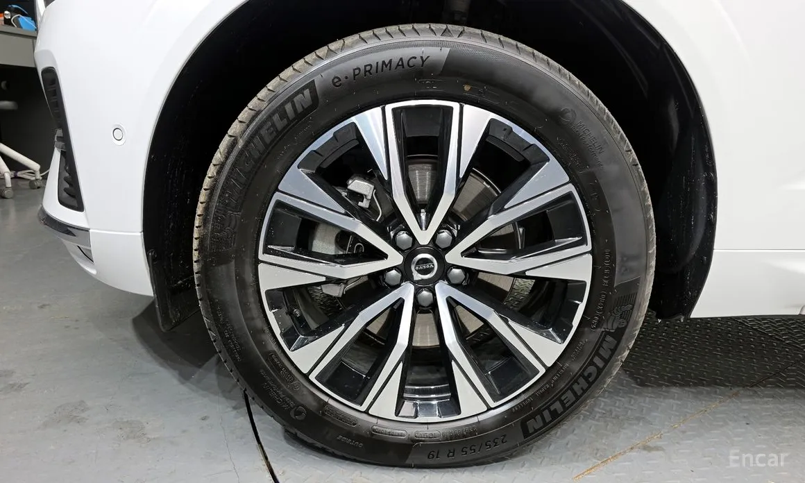 Фото 5 - Volvo XC60