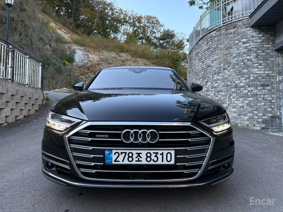 Фото 3 - Audi A8
