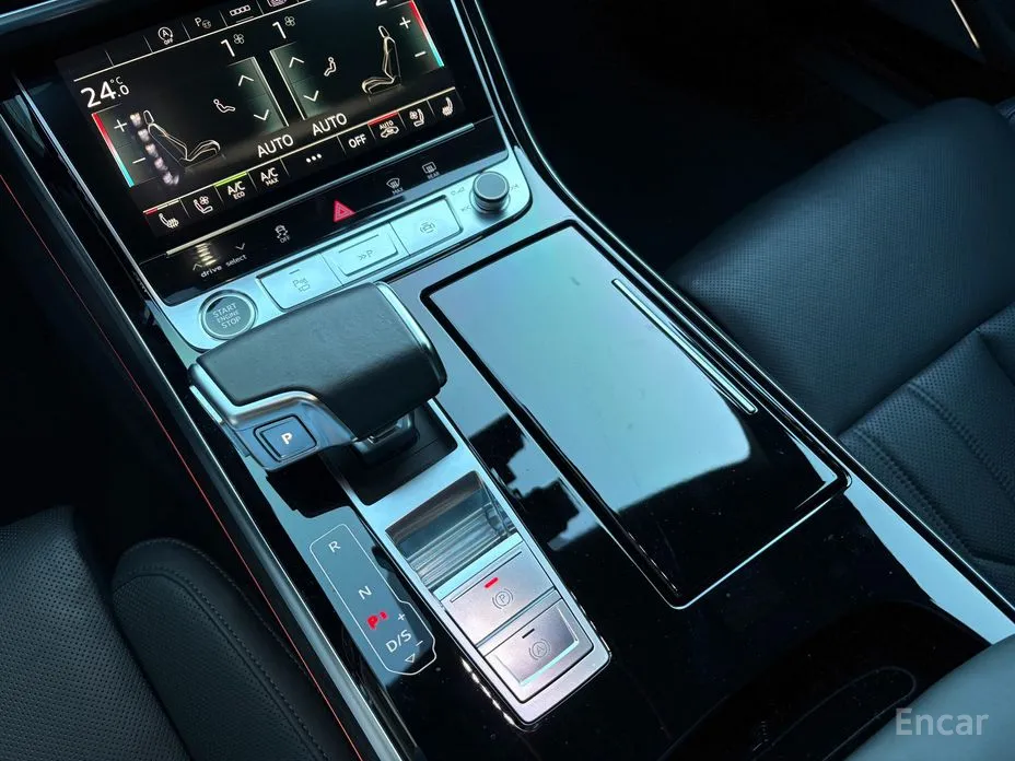 Фото 9 - Audi A8