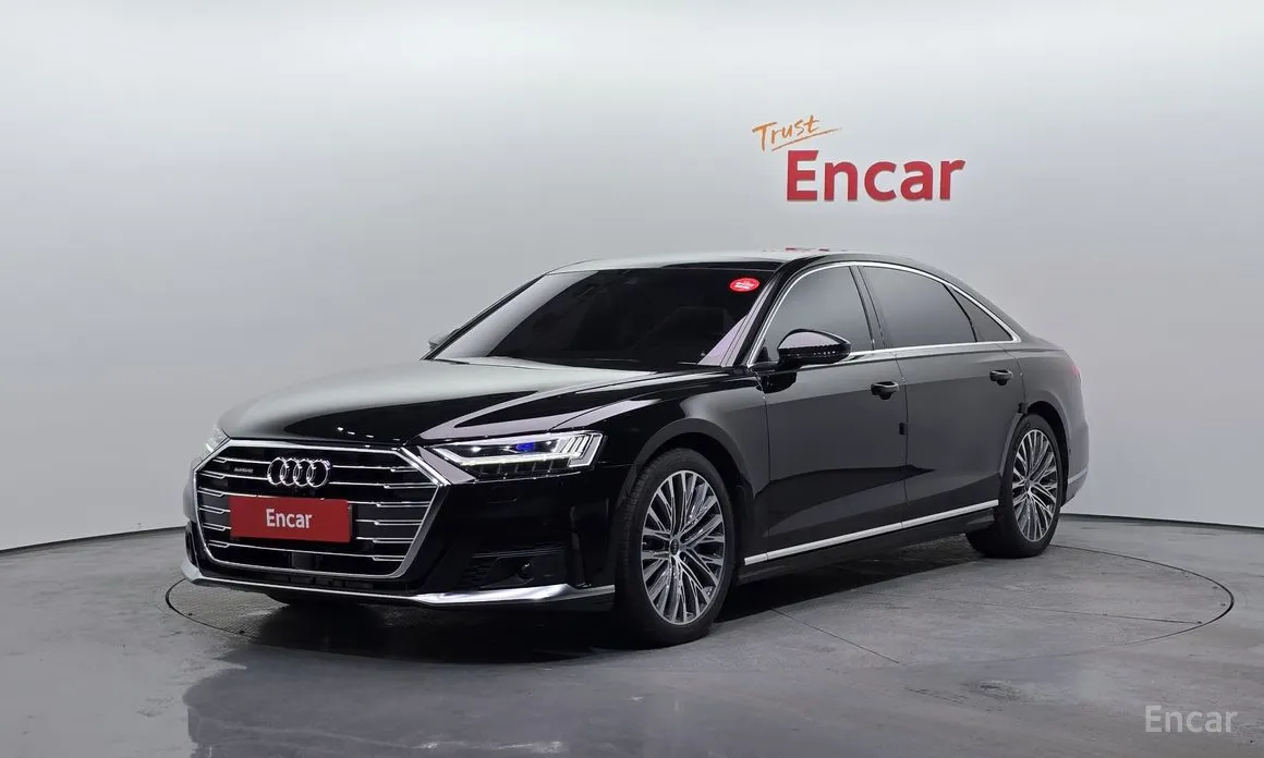 Фото 1 - Audi A8