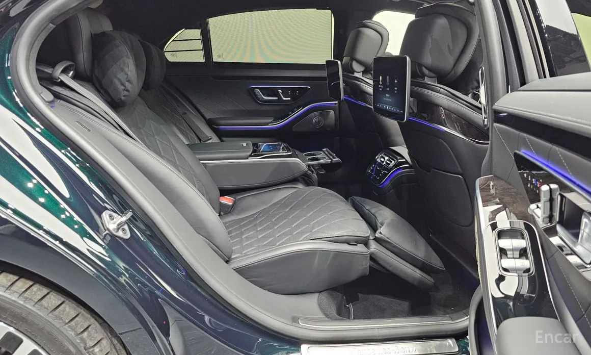 Фото 12 - Mercedes-Benz S-Class