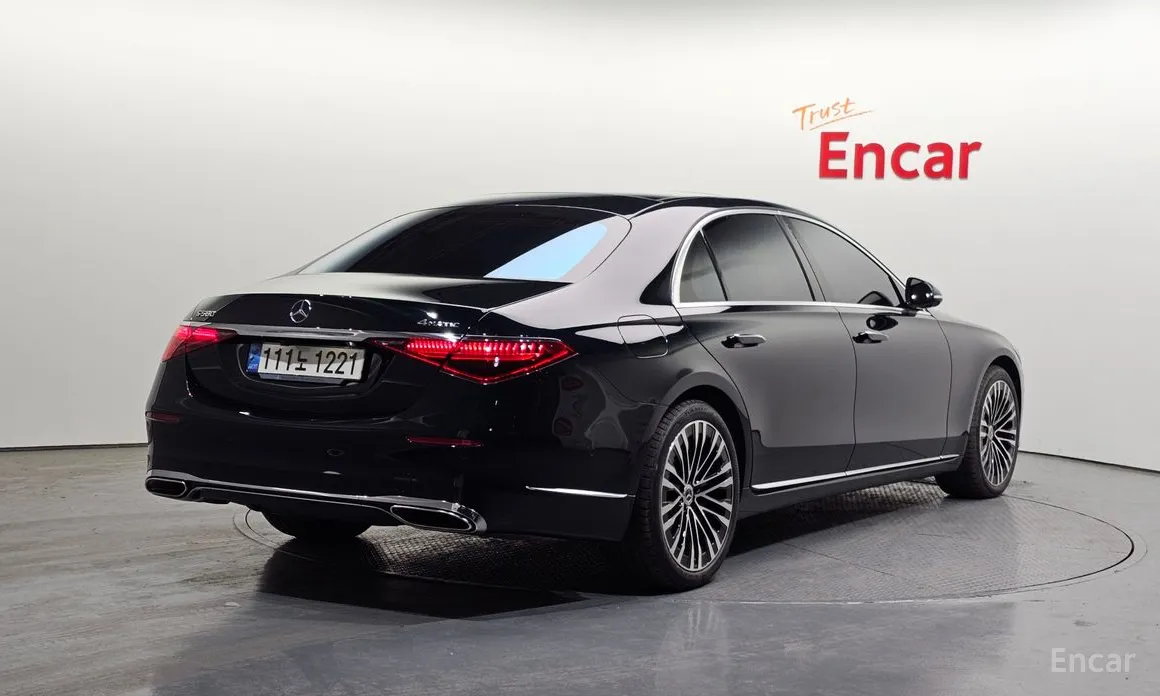 Фото 2 - Mercedes-Benz S-Class