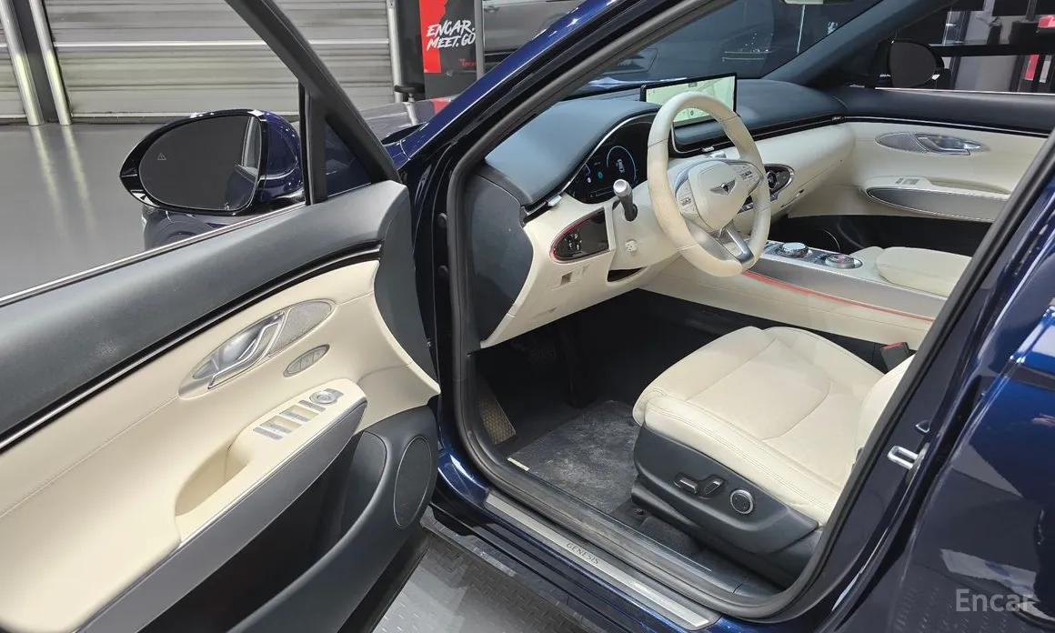 Фото 11 - Genesis GV70