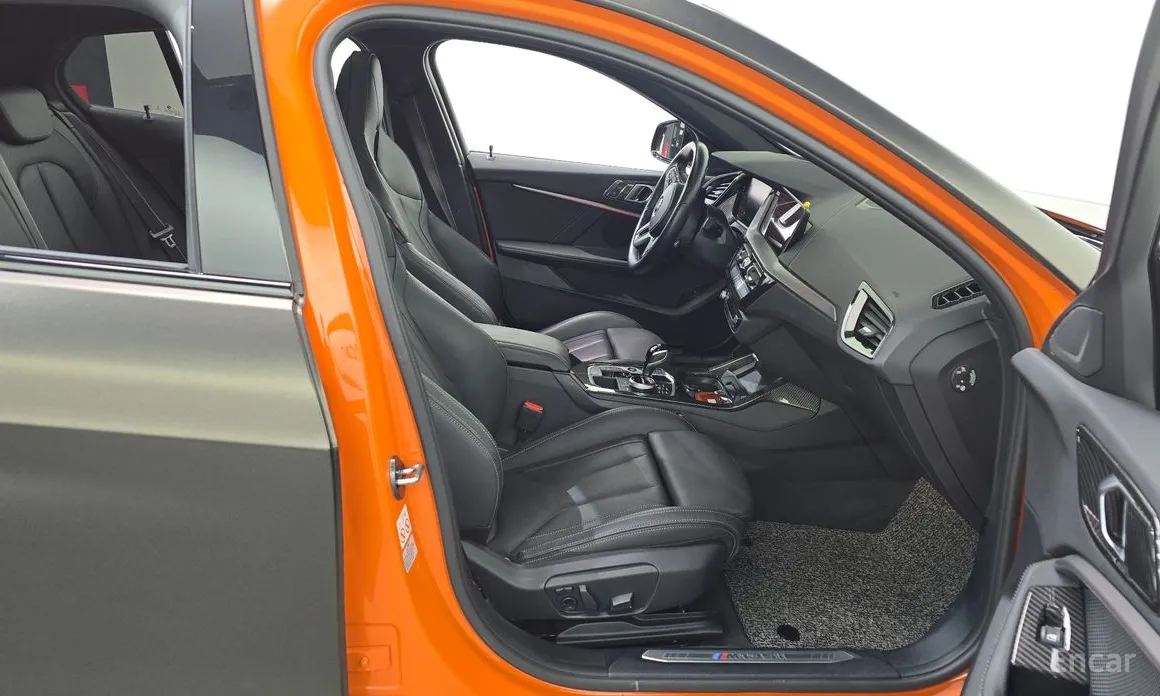 Фото 11 - BMW 1 Series