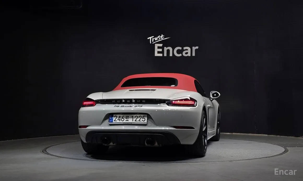 Фото 4 - Porsche 718