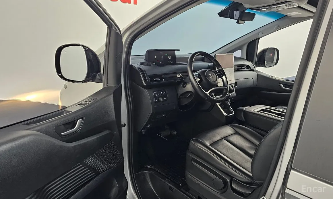 Фото 10 - Hyundai Staria