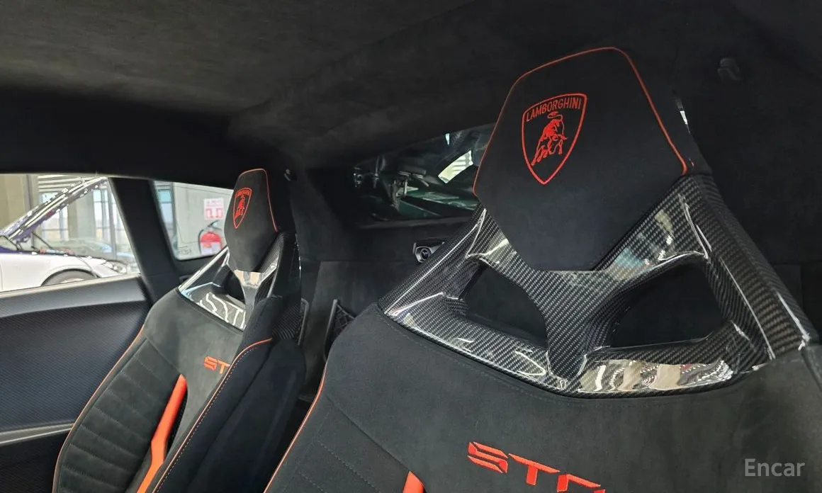 Фото 10 - Lamborghini Huracan