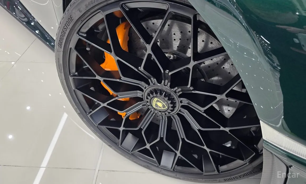 Фото 9 - Lamborghini Huracan