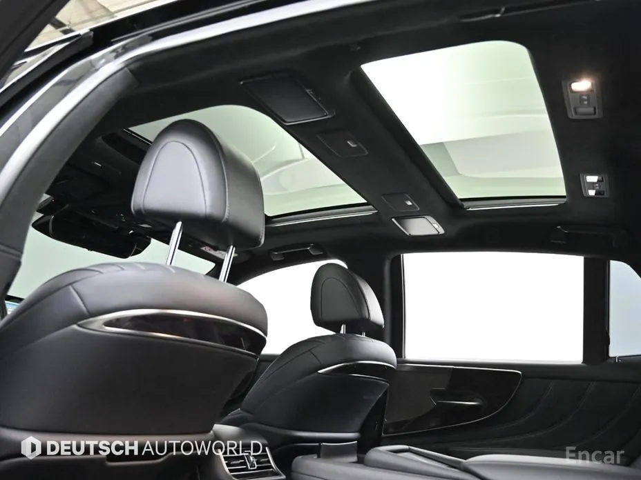 Фото 19 - Lexus LS