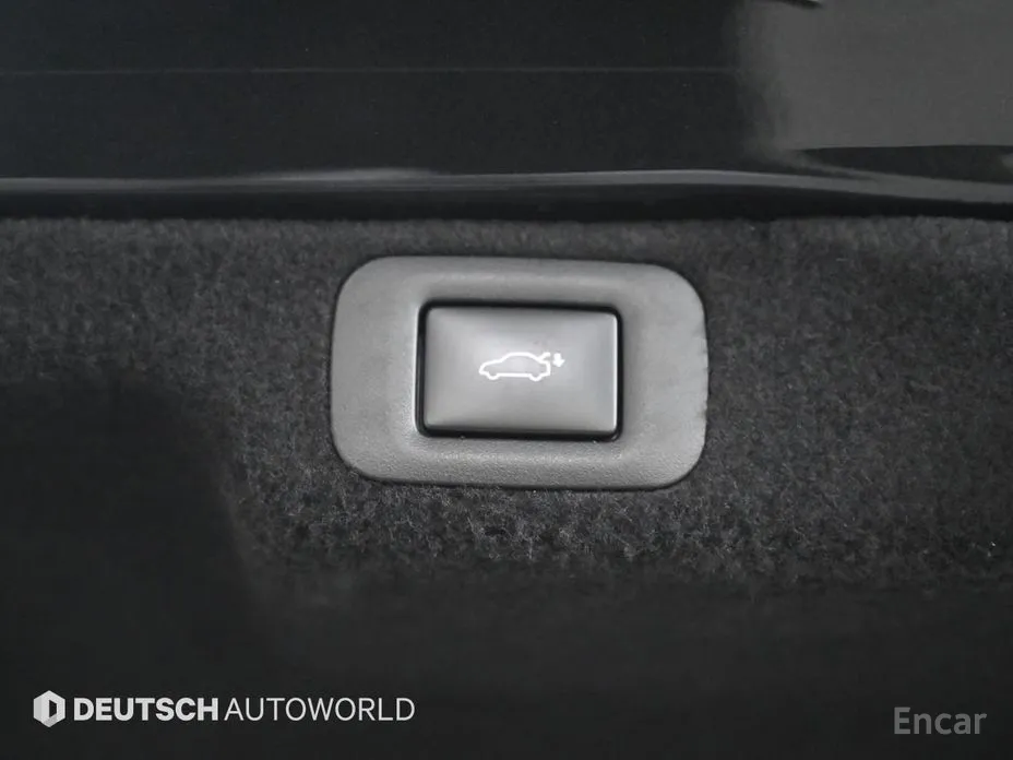 Фото 20 - Lexus LS