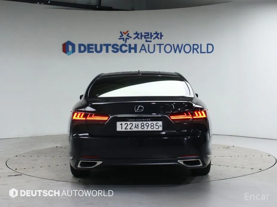 Фото 4 - Lexus LS