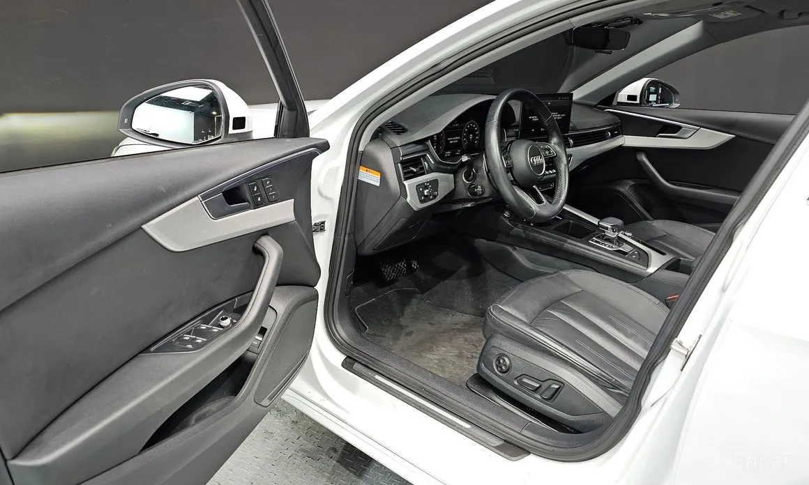 Фото 10 - Audi A4