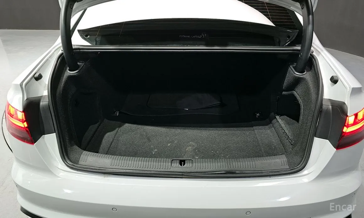 Фото 20 - Audi A4