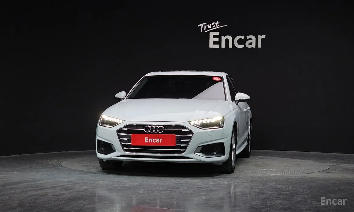 Фото 3 - Audi A4