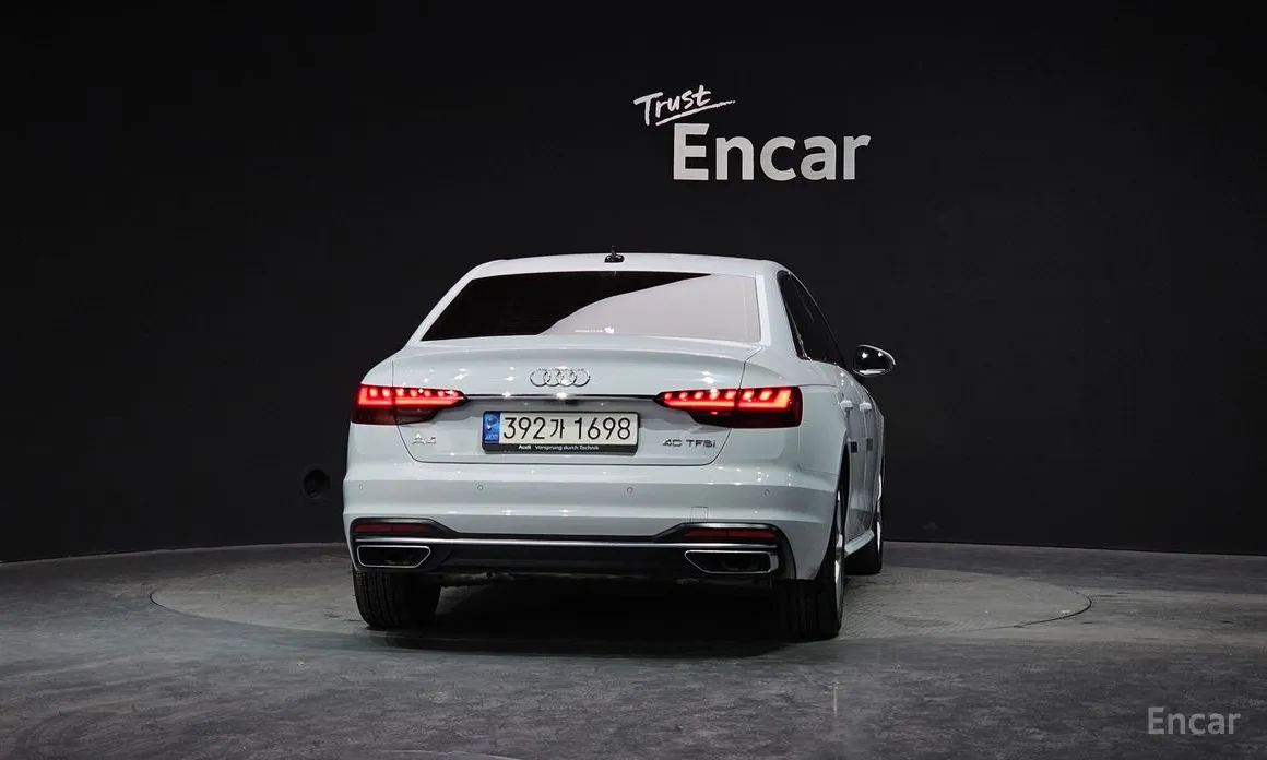 Фото 4 - Audi A4