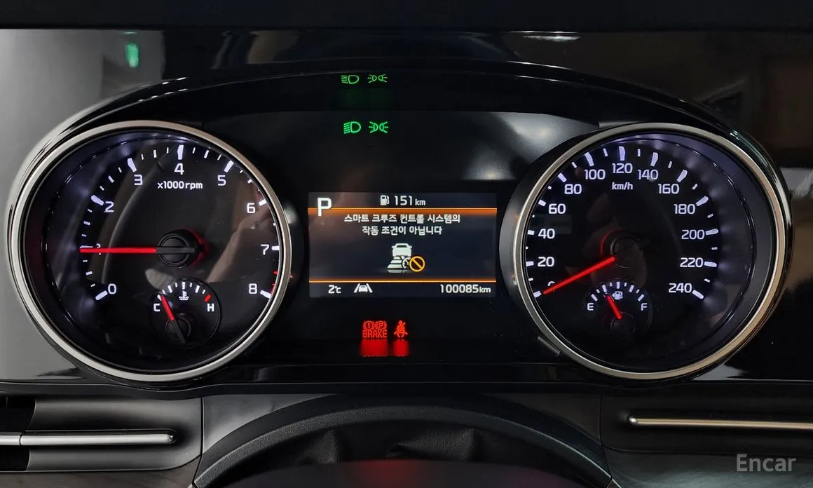 Фото 8 - Kia Carnival