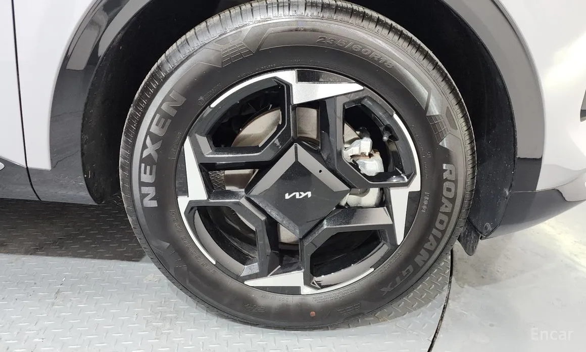 Фото 5 - Kia Sportage